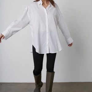 Velvet Graham Spencer oversized white cotton button up shirt. Size small
